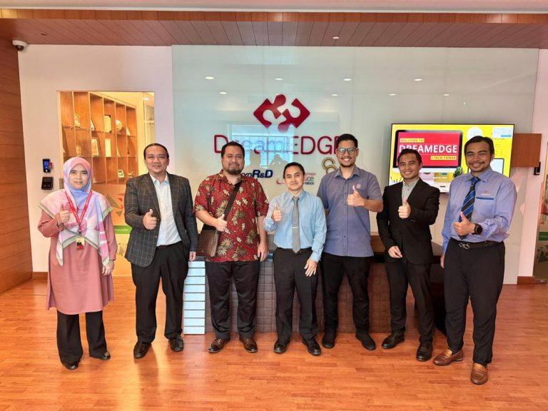 Selasa | 15 April 2025. Lawatan kerjasama strategik industri antara Bahagian Pendidikan Tinggi MARA (dgn disertai wakil DCD KPMIM) dan Dream Edge Sdn Bhd berkaitan program media kreatif. #hiedumara #tertiarimara #JomMasukKPM #JomMasukKM #shapingprofessionalleaders